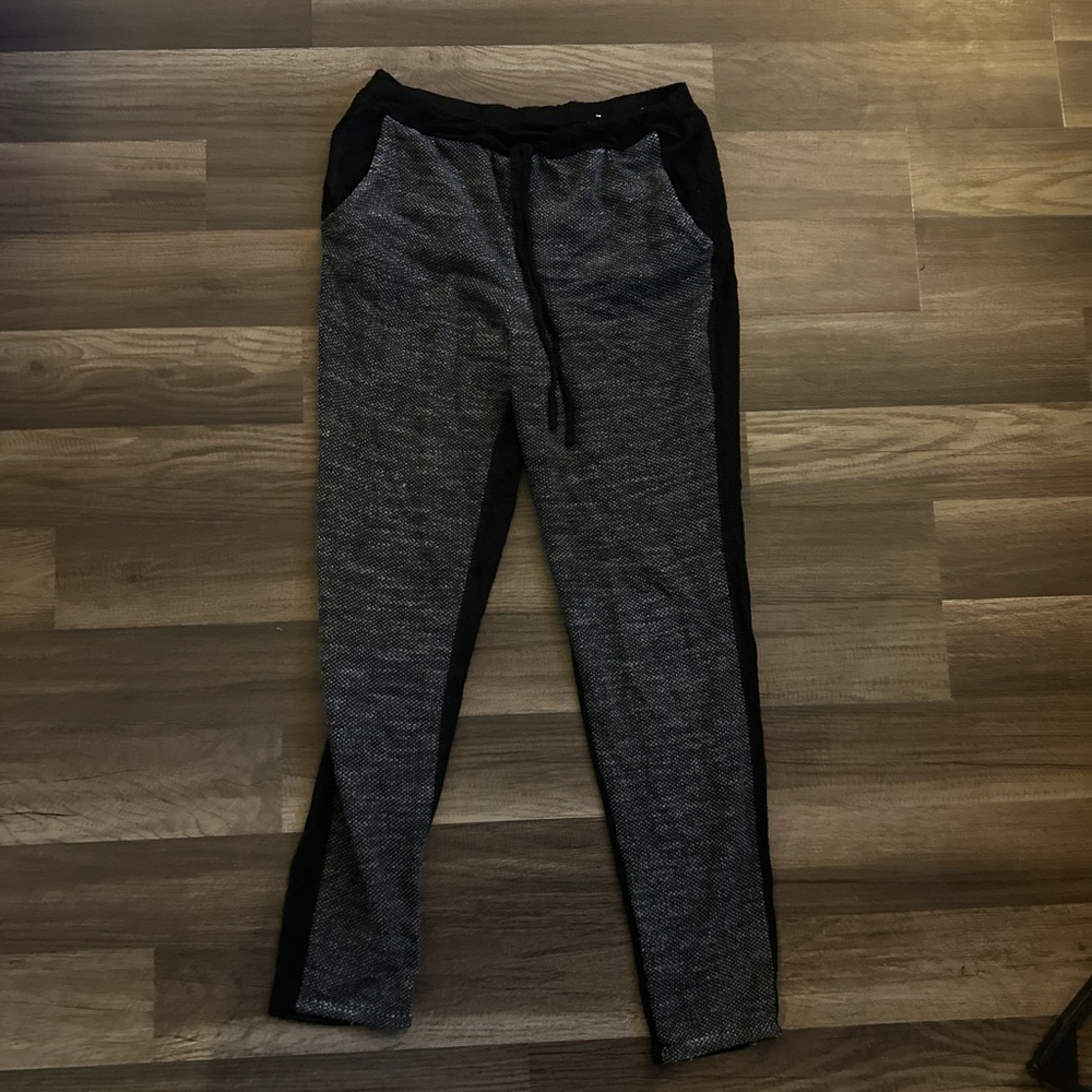 Maurices Women's Gray and‎ Black Joggers